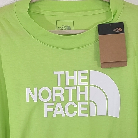 *NWT* THE NORTH FACE Neon Green Oversized Cropped Tee w/Front Logo, size XL - Picture 2 of 6